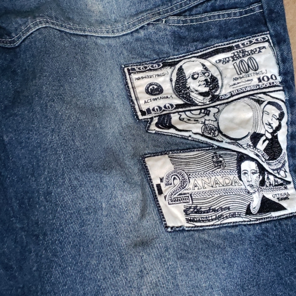 Got LOOT?  Jeans vintage hiphop
